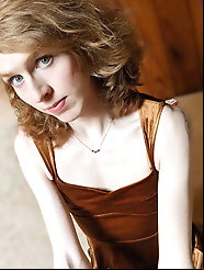 Skinny shemale prostitutes want to undress the boyfriend